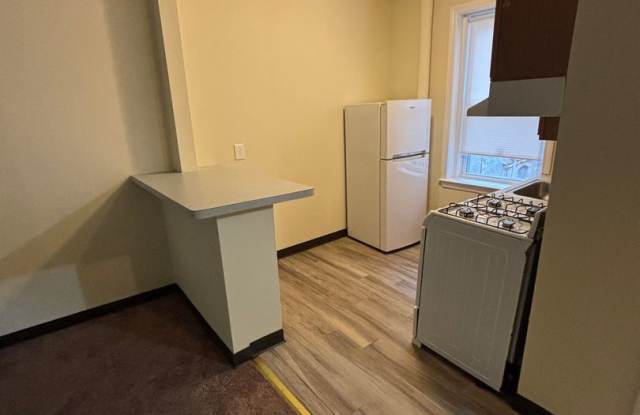 **FREE MONTH RENT** AFFORDABLE STUDIO IN ALLSTON | AVAILABLE NOW Gallery 3