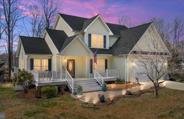92 CLIFFORD Boulevard photos photos