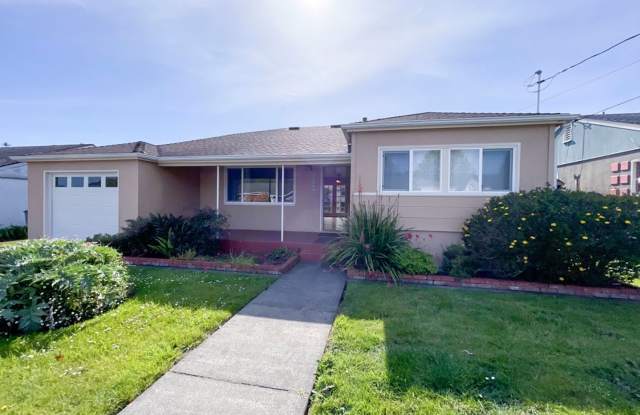 This dog-friendly home has hardwood flooring  a fenced yard with a large patio! - 2245 Baldwin Street, Arcata, CA 95521