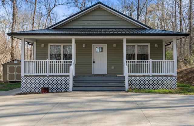 3-Bedroom in Town of Farmville with Privacy and Convenience! photos photos 3-Bedroom in Town of Farmville with Privacy and Convenience! photos photos