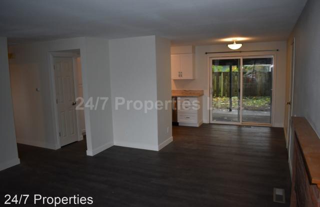 19101 NE Wasco Ct Gallery 2