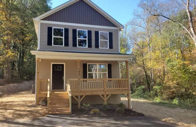 143 Luckado St - Rental - 143 Luckado Street, Forest City, NC 28043