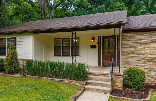 2104 Brownwood Road Gallery 3