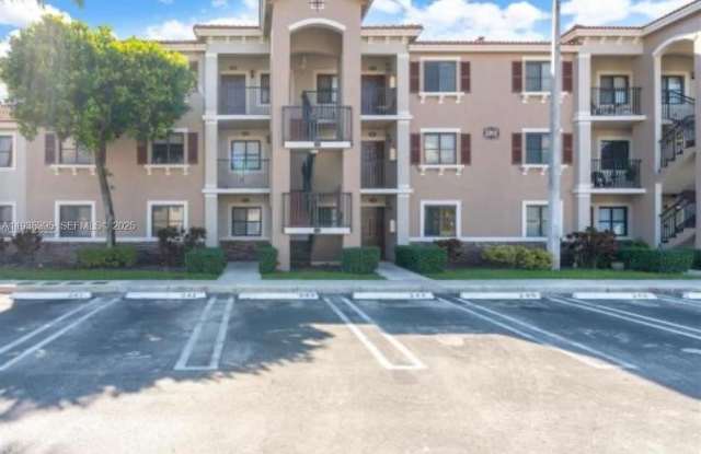 22541 SW 88th Pl photos photos