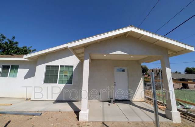 3454 Wallace St - 3454 Wallace Street, Jurupa Valley, CA 92509
