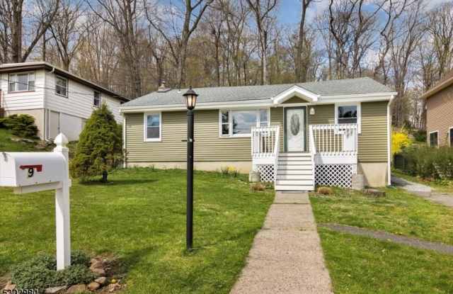 9 Delaware Ave - 9 Delaware Avenue, White Meadow Lake, NJ 07866