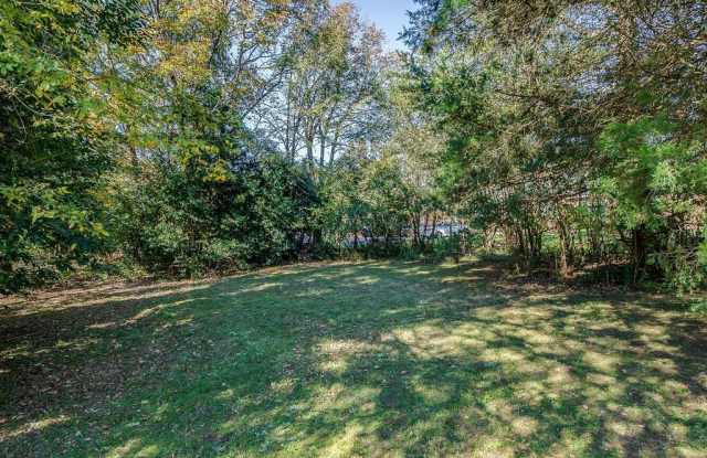 11227 Johnston Road Gallery 3