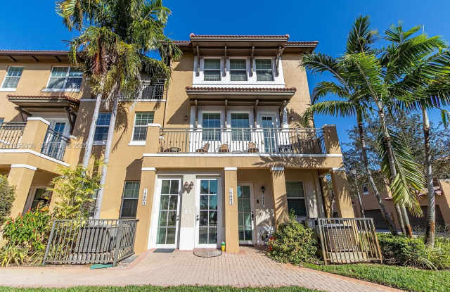 14665 SW 9th St photos photos