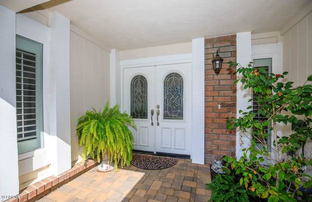 2275 Shadow Spring Place Gallery 2