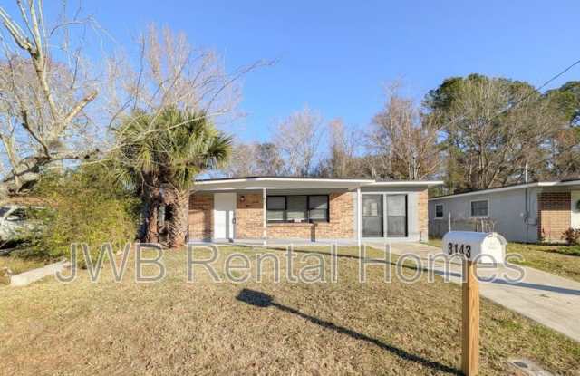 3143 5th St W photos photos