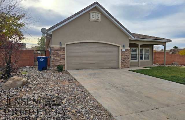 Home in Washington Fields-Enclosed Yard. photos photos