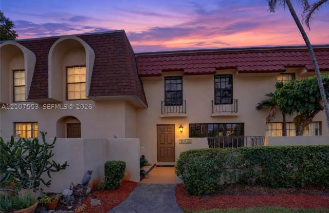 7336 SW 26th Ct Gallery 1