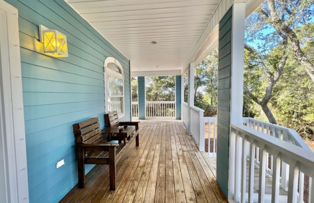 302 Summit Drive - 302 Summit Drive, Destin, FL 32541