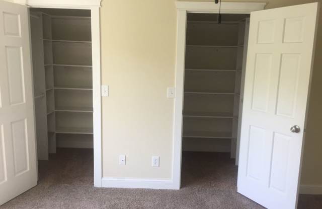 College Avenue Townhomes Gallery 4