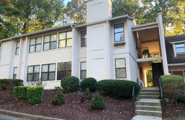 1104 Old Hammond Chase - 1104 Old Hammond Chase, Sandy Springs, GA 30350
