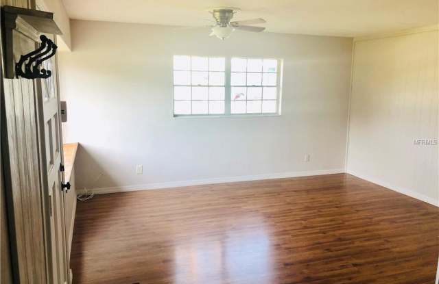 4001 W WYOMING AVENUE Gallery 2