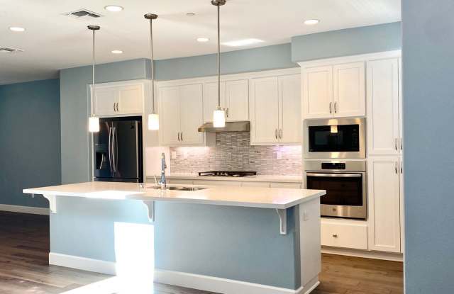 3462 Serra Circle Gallery 2