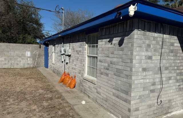 209 N Bluebonnet Street Gallery 3