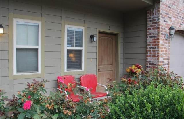 3998 Rochester  CIR Unit #E photos photos