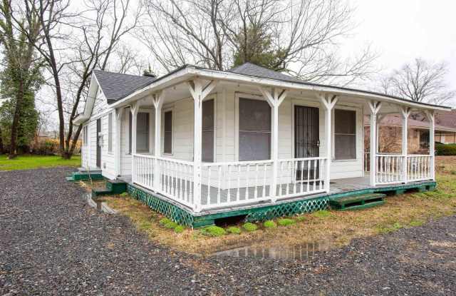 5821 Roundtop Drive Gallery 2
