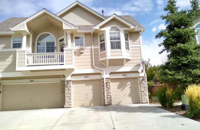 Stunning Highlands Ranch Townhome - 1273 Carlyle Park Circle, Highlands Ranch, CO 80129