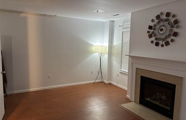 1 Penwick Circle Gallery 3