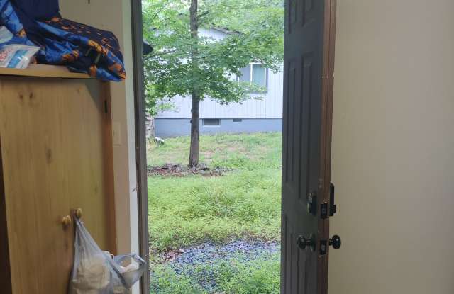 5905 Decker Road Gallery 4