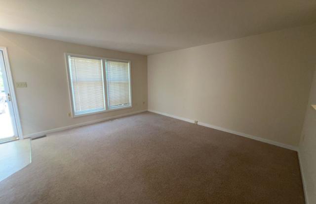 5614 Denton Ct Gallery 3