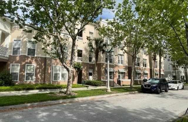 Renovated 1 Bedroom 1 Bathroom in the Heart of Downtown Celebration with Water Views - 517 Water Street, Celebration, FL 34747