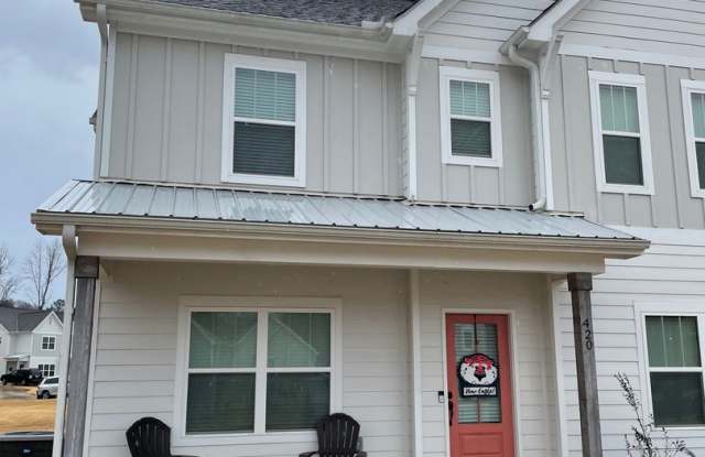 Northern Village @ Ross Park - 420 Jack Hampton Drive, Auburn, AL 36830