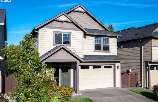 Beautiful Pioneer Canyon Home - 512 North Horns Corner Drive, Ridgefield, WA 98642