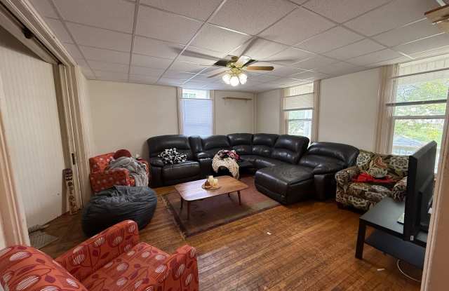 4 Bedroom on King St Gallery 1