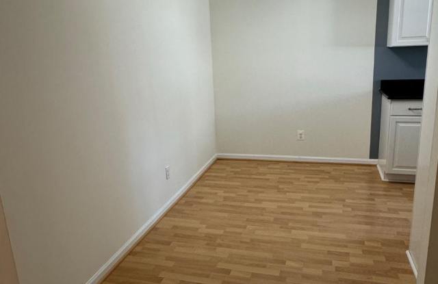 12103 GREENWOOD Court Gallery 2