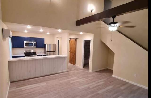 551 Oak Lawn Dr photos photos