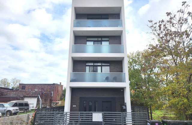1921 S Jefferson Street - 1921 South Jefferson Street, Chicago, IL 60616