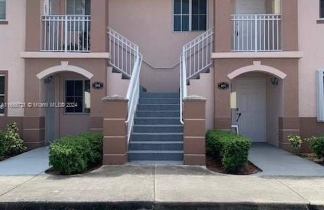 1270 SE 27th St - 1270 Southeast 27th Street, Homestead, FL 33035