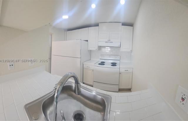19600 SW 110th Ct Gallery 2