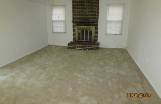 1469 CROFTON PARKWAY Gallery 4