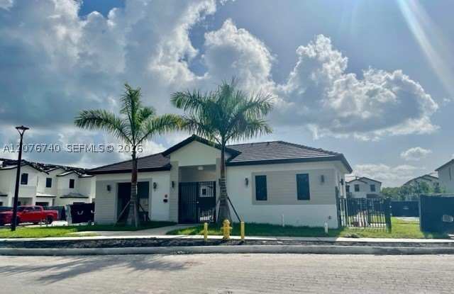 269 SW 159th Ct Gallery 4