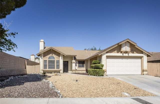 43111 Weyand Court - 43111 Weyand Court, Lancaster, CA 93534