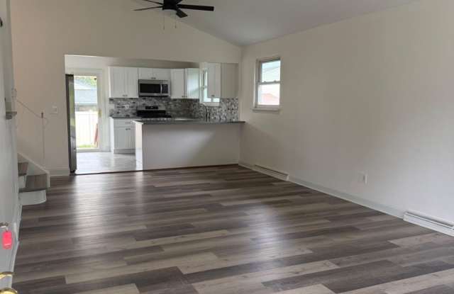 2632 COOPER Avenue Gallery 2