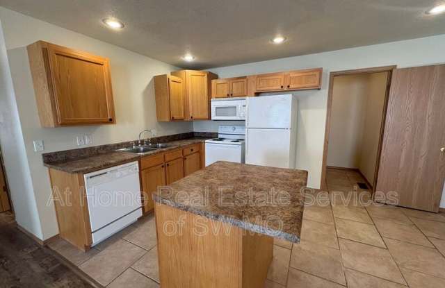 5691 N Purple Ln. - 5691 North Purple Lane, Ozark, MO 65721