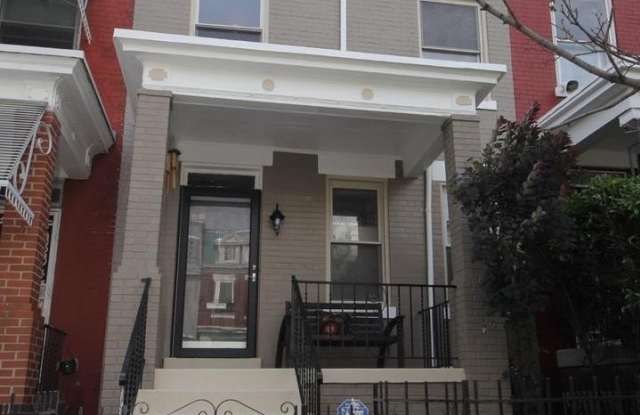 1932 SUMMIT Place NE photos photos 1932 SUMMIT Place NE photos photos