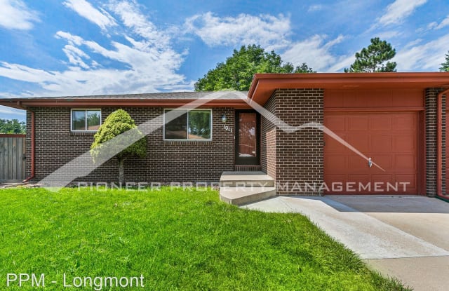 1011 Emerson Pl - 1011 Emerson Place, Longmont, CO 80501