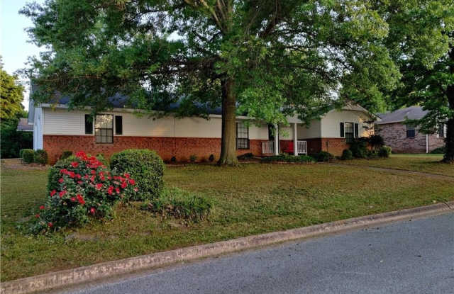 2225  E Jonquil  RD photos photos