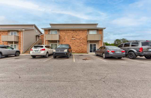 1331 Glen Oaks Court - 4 photos photos