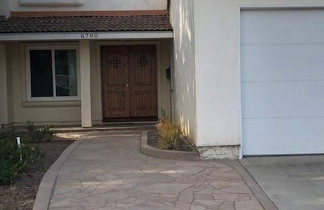 6790 Mountain Top Ct Gallery 2