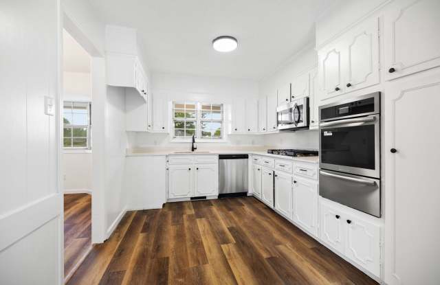 1317 Clover Lane Gallery 3