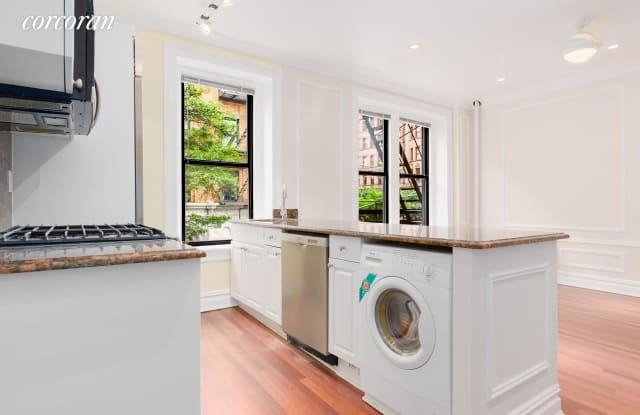 73 West 82nd Street Gallery 4