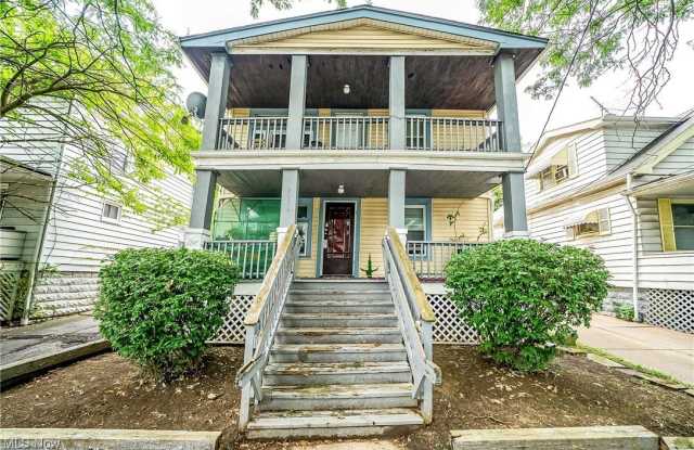 2036 Lark Street unit: 2 photos photos